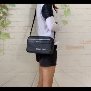 Michael Kors Kenly Large Pocket Crossbody